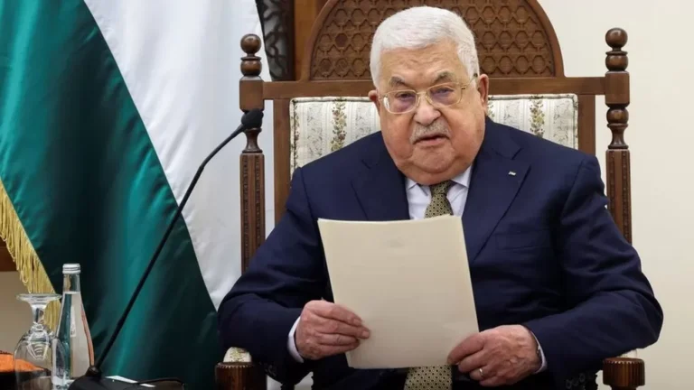 Indignation face au discours antisémite d’Abbas sur les Juifs et l’Holocauste