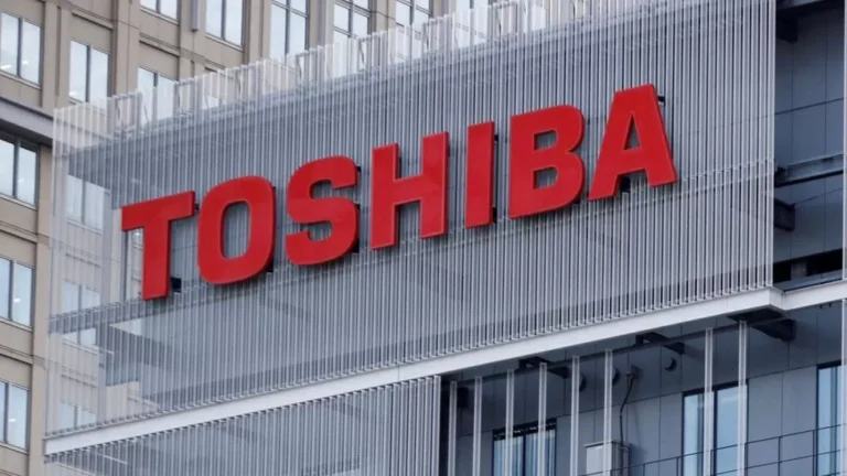 Le japonais Toshiba s’apprête à mettre fin à 74 ans d’histoire boursière Le japonais Toshiba s’apprête à mettre fin à 74 ans d’histoire boursière