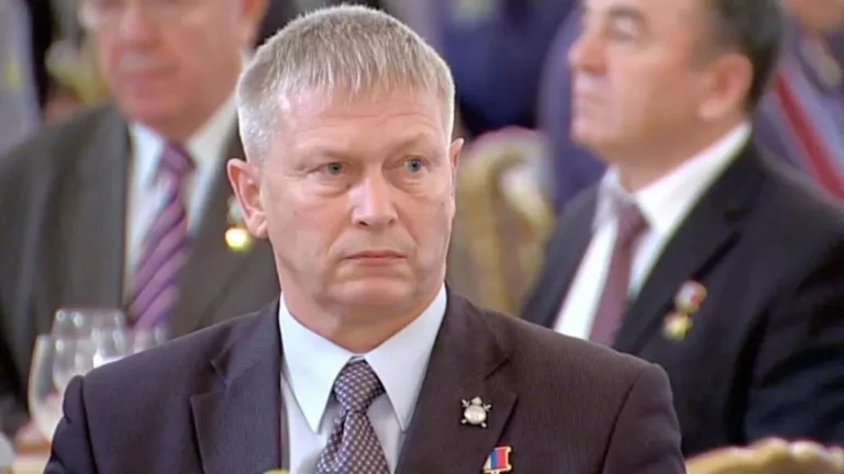 Poutine rencontre l’ancien commandant de Wagner Andrei Troshev